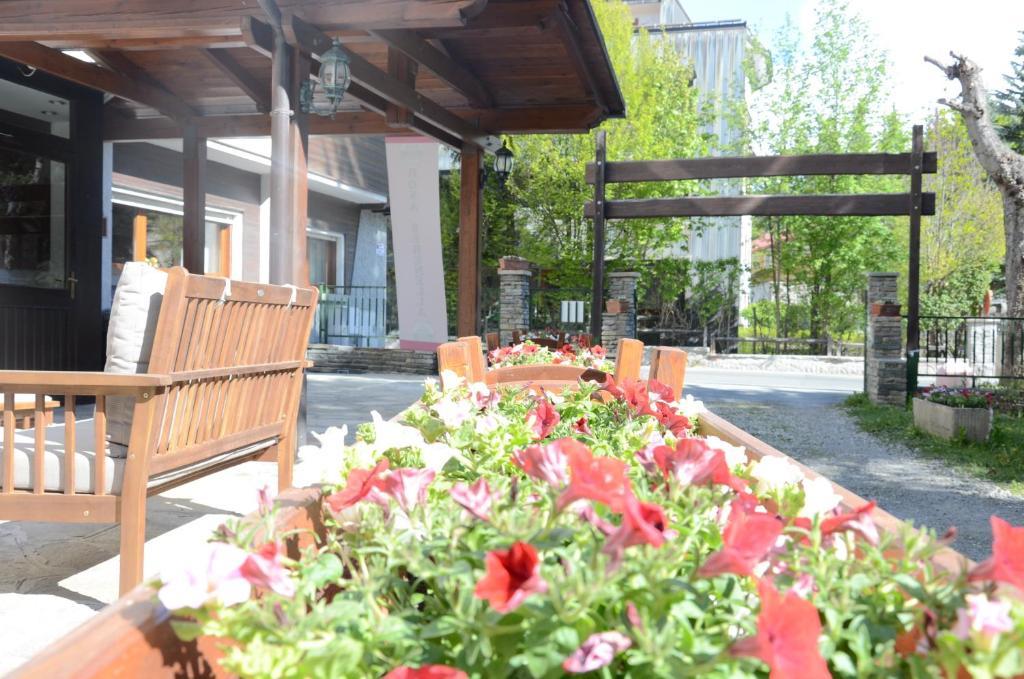 Hotel Rosa Serenella Bardonecchia Exterior foto
